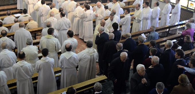 Fall River lanza iniciativa para priorizar el bienestar de los sacerdotes