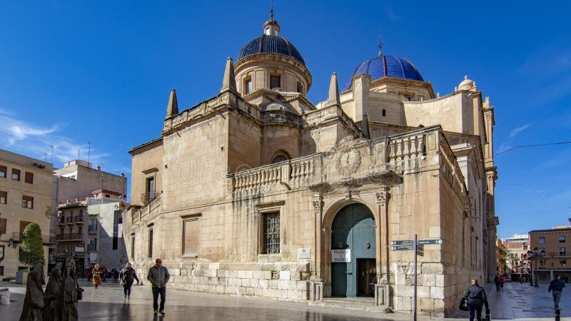 Cuatro adolescentes islamistas detenidos en Elche planeaban un atentado contra la Baslica de Santa Mara