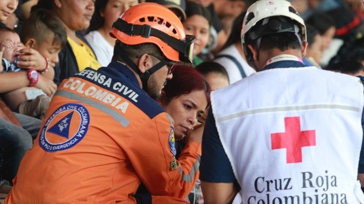 La Iglesia en Colombia ayuda a los desplazados por el brote de violencia en Catatumbo