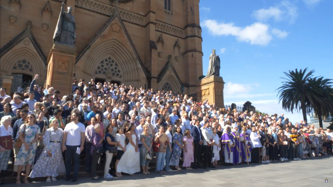 Aumenta un 30% el nmero de catecmenos que se bautizar este ao en la Iglesia en Sidney