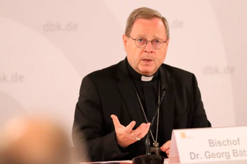 Fiducia Supplicans: Btzing intenta defenderse diciendo que consult con el cardenal Fernndez