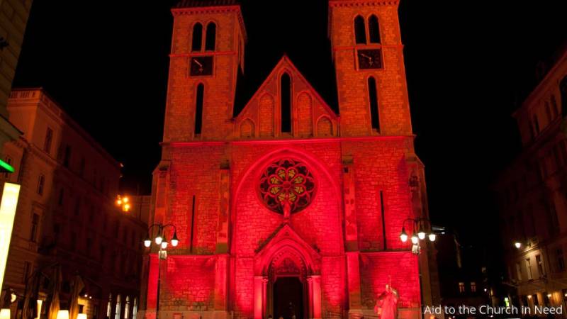 #RedWeek: ms de 600 iglesias y monumentos se iluminarn de rojo por los cristianos perseguidos