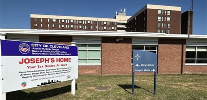 Una congregacin religiosa despide a activista pro-abortista tras polmica por su direccin de centro mdico