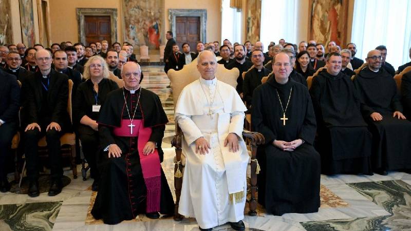 El Papa pide que la liturgia parroquial sea cuidada y explicada con competencia