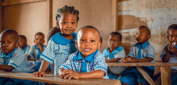 La Iglesia en Nigeria pide oraciones tras el secuestro de alumnos y docentes en un colegio católico