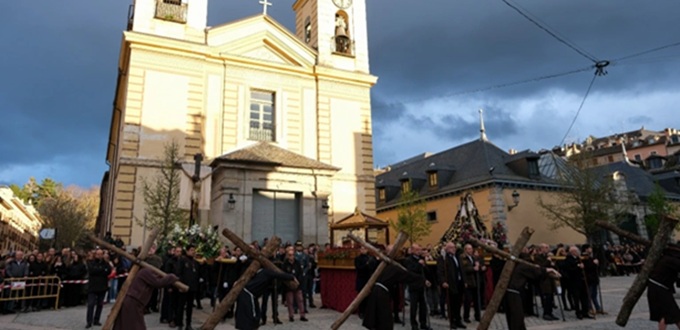 San Ildefonso celebra la declaracin de su Procesin del Santo Entierro como fiesta de inters turstico