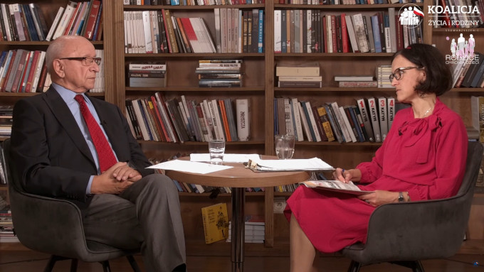 El Estado busca usurpar el papel de los padres en la educacin de sus hijos