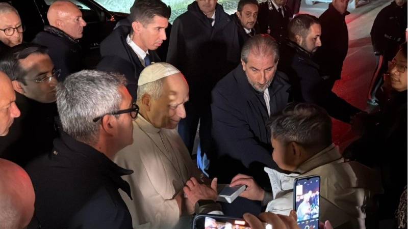 Len XIV sobre la no-oracin en la mezquita: Prefiero rezar en una iglesia catlica en presencia del Santsimo Sacramento