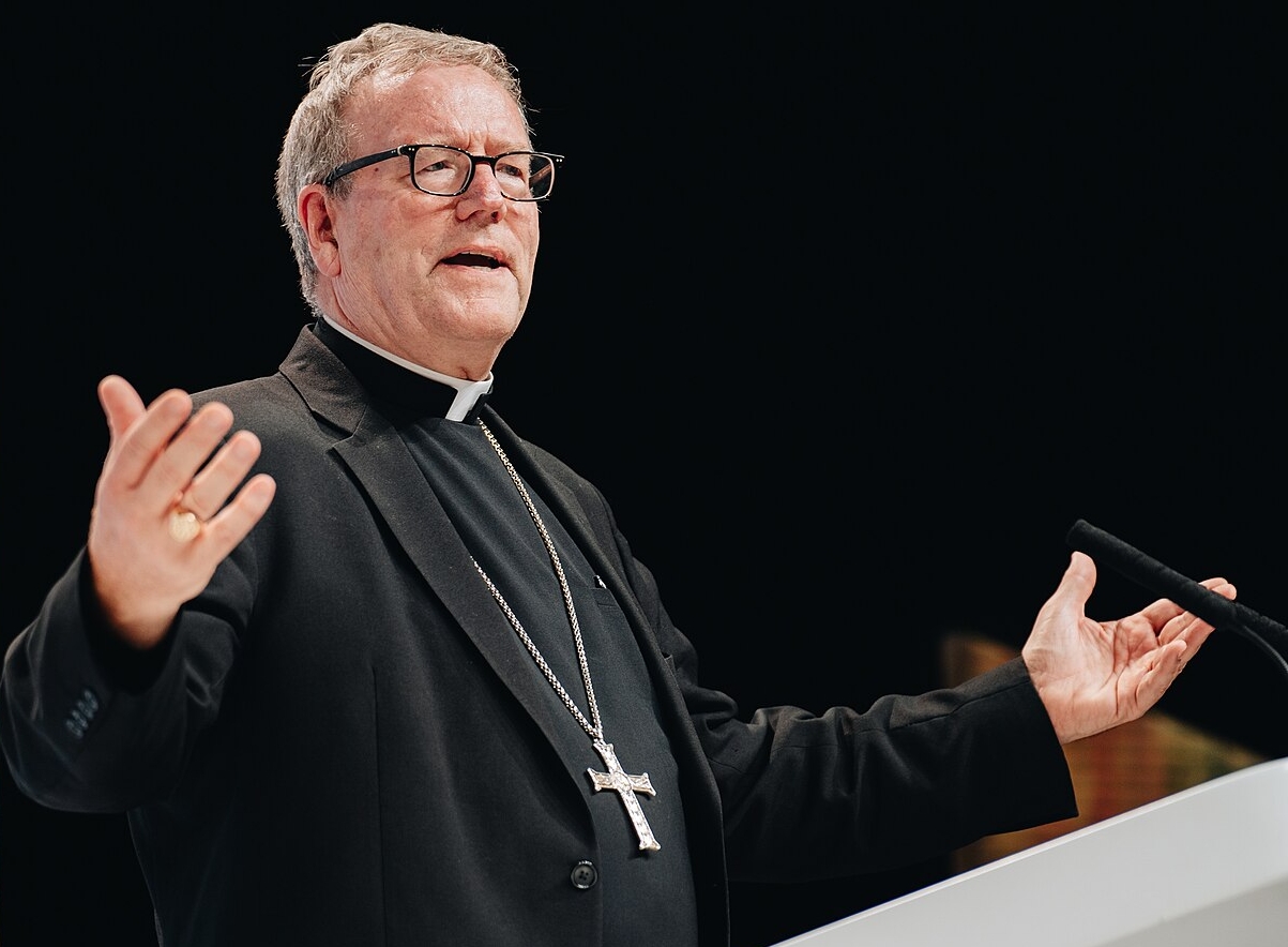 Obispo criticado por animar a los hispanos a no �norteamericanizarse�