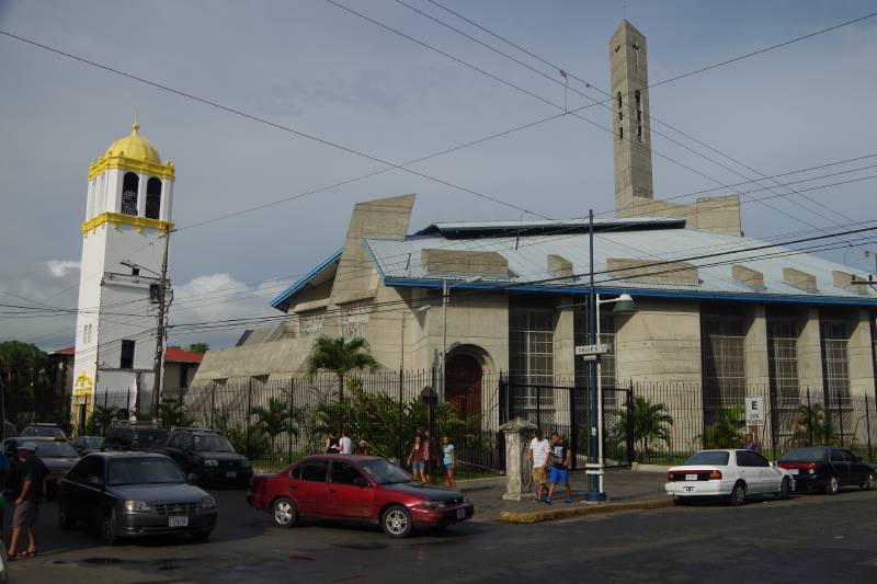Dos sacerdotes nicarag�enses son ordenados en secreto en Costa Rica por temor a represalias sandinistas