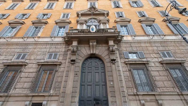 Schneider pide al Papa el acuerdo que los lefebvrianos rechazan