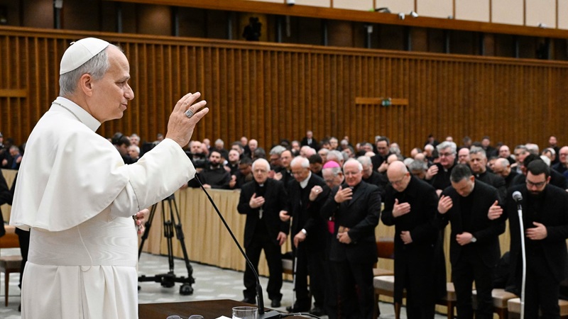 El Papa pide a los sacerdotes usar la cabeza y no la IA para preparar las homil�as