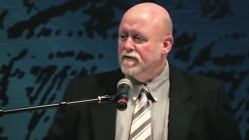 Paul Thigpen, te�logo que explor� la �maravillosa� cuesti�n de la vida extraterrestre, muere a los 71 a�os