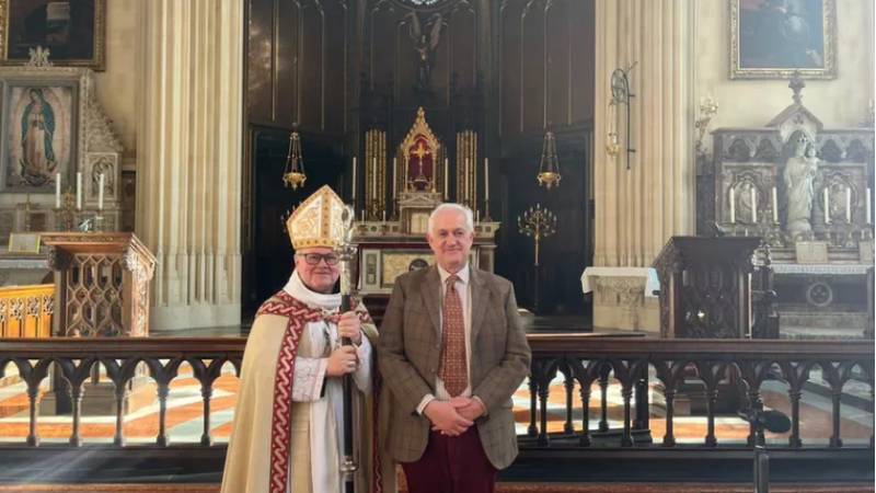 El director del principal seminario anglicano de Oxford durante 19 a�os ingresa en la Iglesia cat�lica