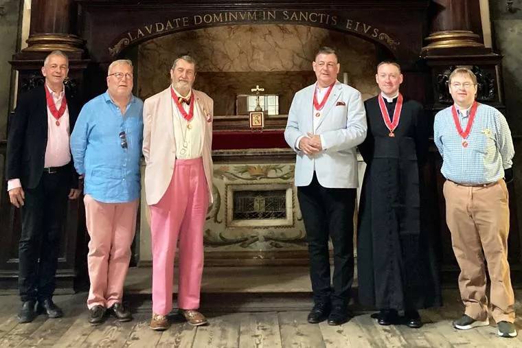 La Sociedad de San Justino M�rtir, cofrad�a inglesa que reza en las iglesias cat�licas �perdidas� tras la Reforma