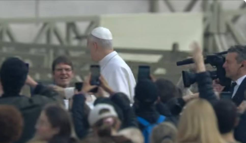 Le�n XIV: �La Iglesia vive en esta paradoja: es una realidad a la vez humana y divina, que acoge al hombre pecador y lo conduce a Dios�