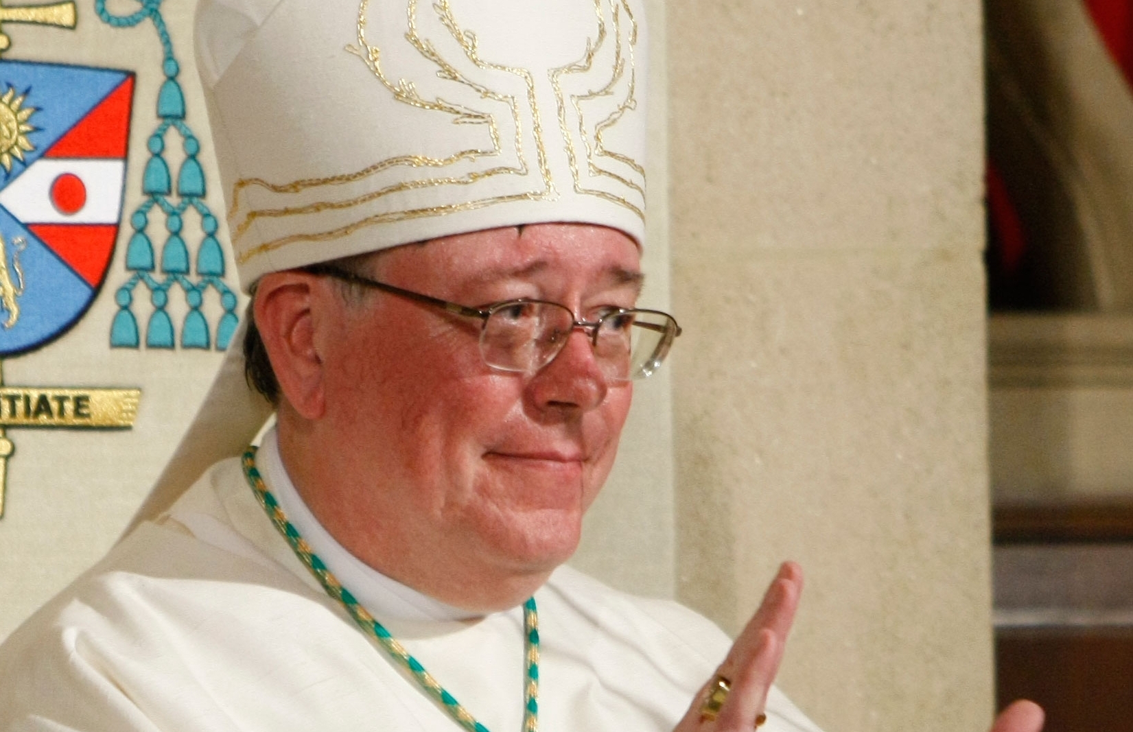 Las mujeres �sufren porque no tienen acceso al ministerio ordenado�