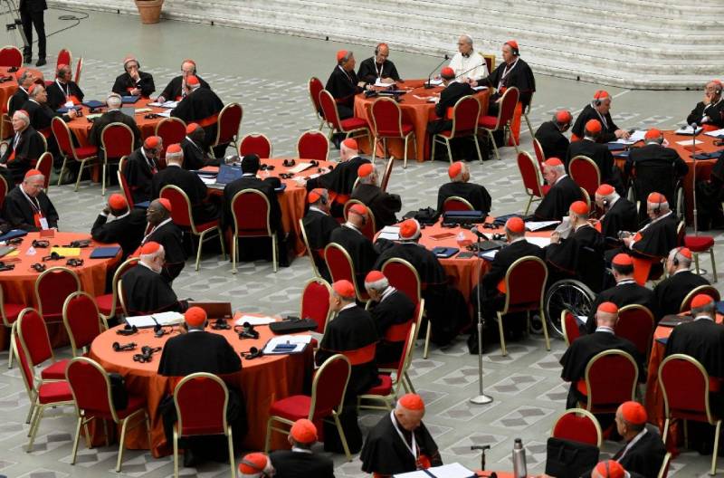 El S�nodo publica su informe sobre la mujer en el gobierno de la Iglesia sin conclusiones vinculantes y algunas tensiones doctrinales