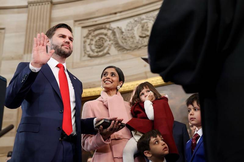 J.D. Vance contar� su conversi�n al catolicismo