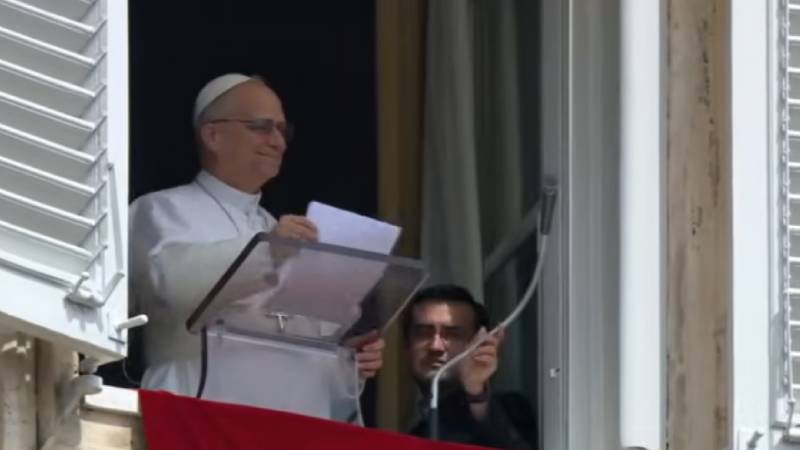 El Papa subraya en el Regina Caeli que la Eucarist�a dominical es indispensable para la vida cristiana
