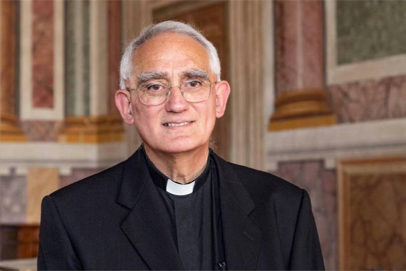 El Arzobispo de Udine regula los funerales cat�licos: proh�be discursos desde el amb�n, tambi�n de familiares, y la dispersi�n de cenizas