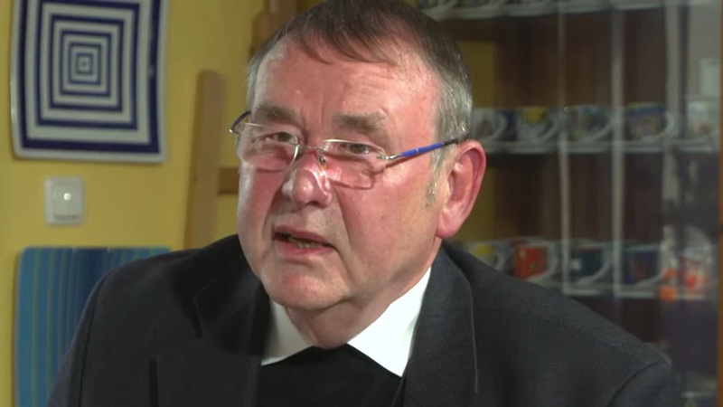 Un obispo auxiliar alem�n asegura que la homosexualidad y la transidentidad forman parte del plan creador de Dios