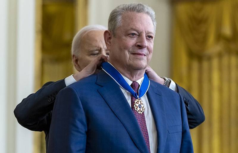 Al Gore, profeta del calentamiento global, advierte sobre posible edad de hielo