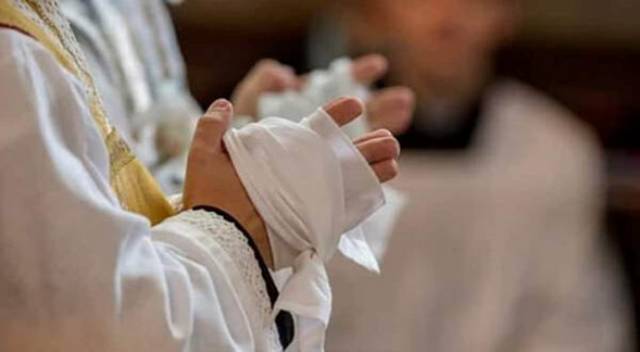 Alicia, riqueza de la Iglesia: madre de tres sacerdotes, y tres monjas