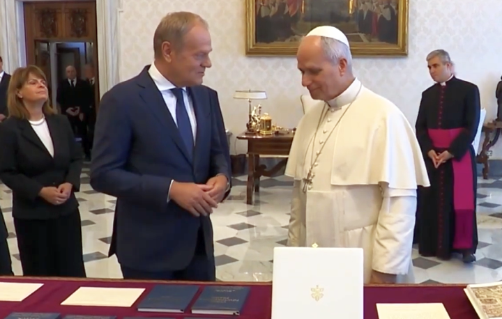 Donald Tusk, contra la clase de religi�n