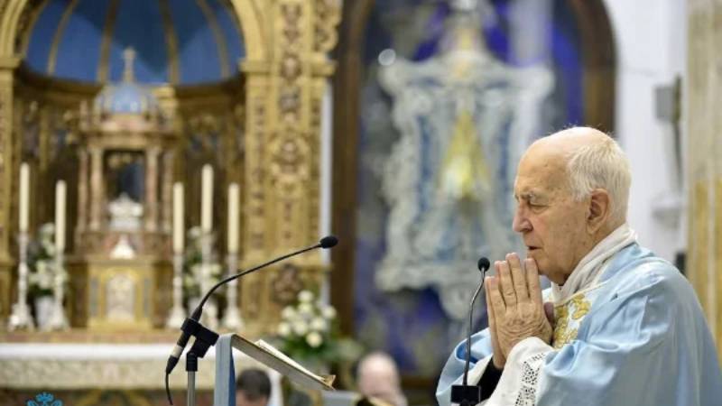Fallece a los cien a�os el padre Juan del Junco, uno de los primeros sacerdotes de la Sociedad Sacerdotal de la Santa Cruz, vinculada al Opus Dei