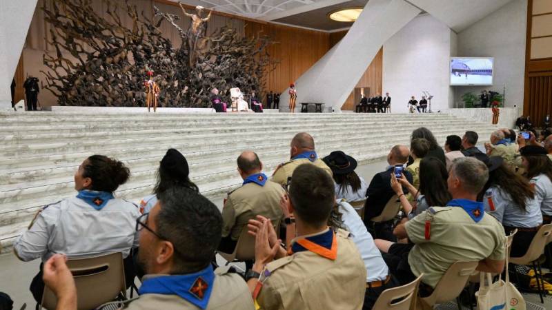 El Papa respalda las secciones diferenciadas de los scouts: explorar el ser hombre y el ser mujer prepara �el encuentro aut�ntico con el otro�