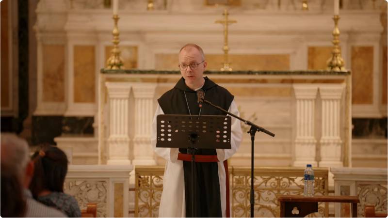 Mons. Varden reivindica la castidad como integridad y camino de libertad ante 250 j�venes en Londres