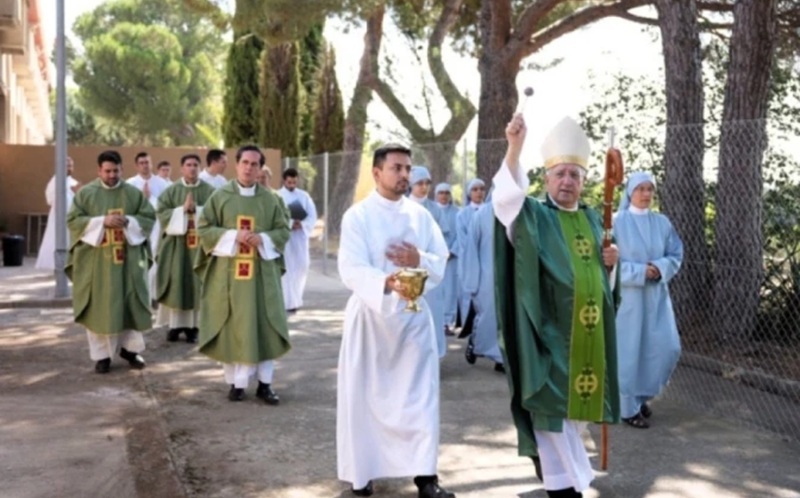 La Di�cesis de Getafe recupera un monasterio y abre en �l su s�ptima capilla de adoraci�n perpetua