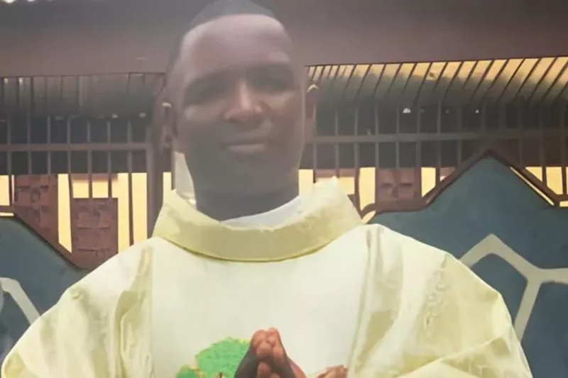 Liberados en Camer�n un sacerdote y dos hermanos franciscanos secuestrados tras una primera Misa