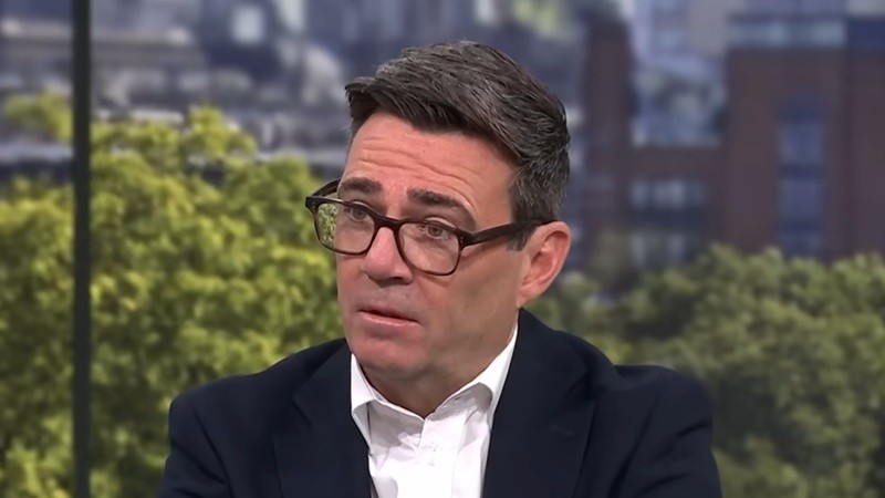 El primer ministro brit�nico frena el suicidio asistido: primero, financiar los cuidados paliativos