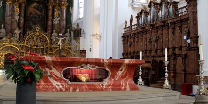 M�s de 1.200 firmas para salvar la bas�lica de Weingarten de un altar �moderno�