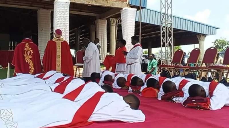 Mons. Cordileone afirma que la Iglesia se renovar� con el testimonio de los m�rtires nigerianos