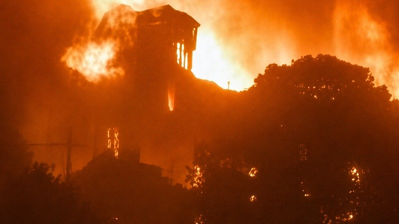 Un hombre de 68 a�os, detenido por incendiar y reducir a cenizas una iglesia cat�lica centenaria de New Brunswick