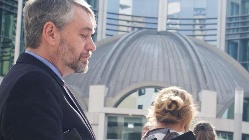 El activista provida protestante Paul Vaughn es recibido en la Iglesia Cat�lica