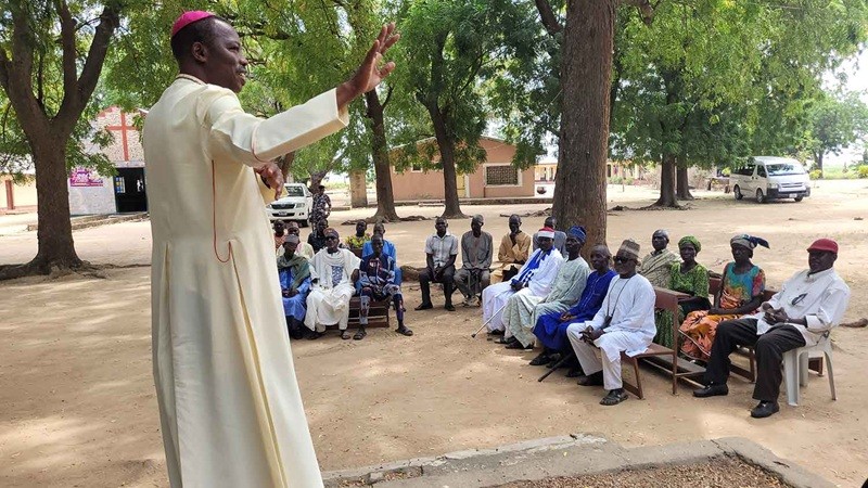 Los obispos de Nigeria exigen el fin de la carnicer�a tras el secuestro de sesenta fieles en Borgu y la masacre de cuarenta y siete personas en Ukum