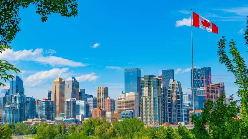 Canad� proh�be a los capellanes militares referirse a Dios en los actos oficiales