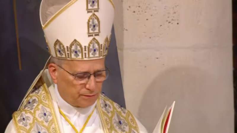 Le�n XIV recuerda en Notre-Dame que la Eucarist�a renueva �el Sacrificio Redentor de Cristo� y pide liturgias vividas �con dignidad y decoro�