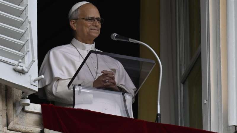 Le�n XIV vuelve a la ventana para el Angelus: �He sentido verdaderamente vuestro apoyo�