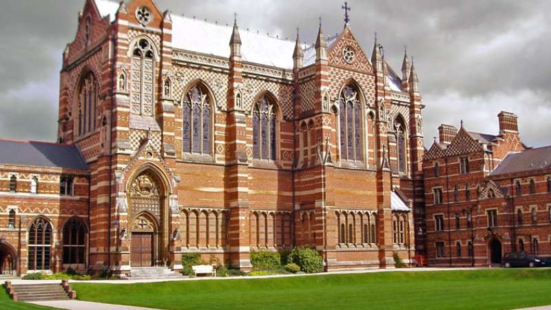 El Movimiento de Oxford, ante su bicentenario, y la sed de liturgia de los universitarios