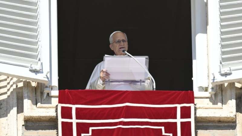 El Papa anuncia que se operar� en los pr�ximos d�as para extirpar un n�dulo en el pulm�n