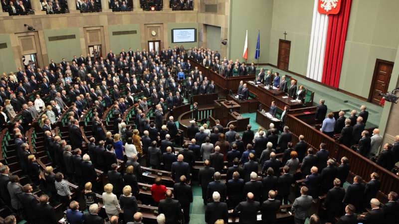 El Sejm polaco aprueba despenalizar parcialmente el aborto y restituye el supuesto eugen�sico