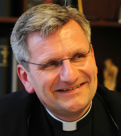 Monseñor Dominikus Schwaderlapp